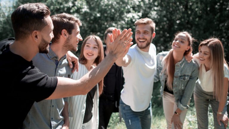 Questory — Spiele für Betriebsveranstaltungen und Teambuilding