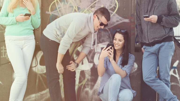 Questory Self-Guided Tours in Your Phone