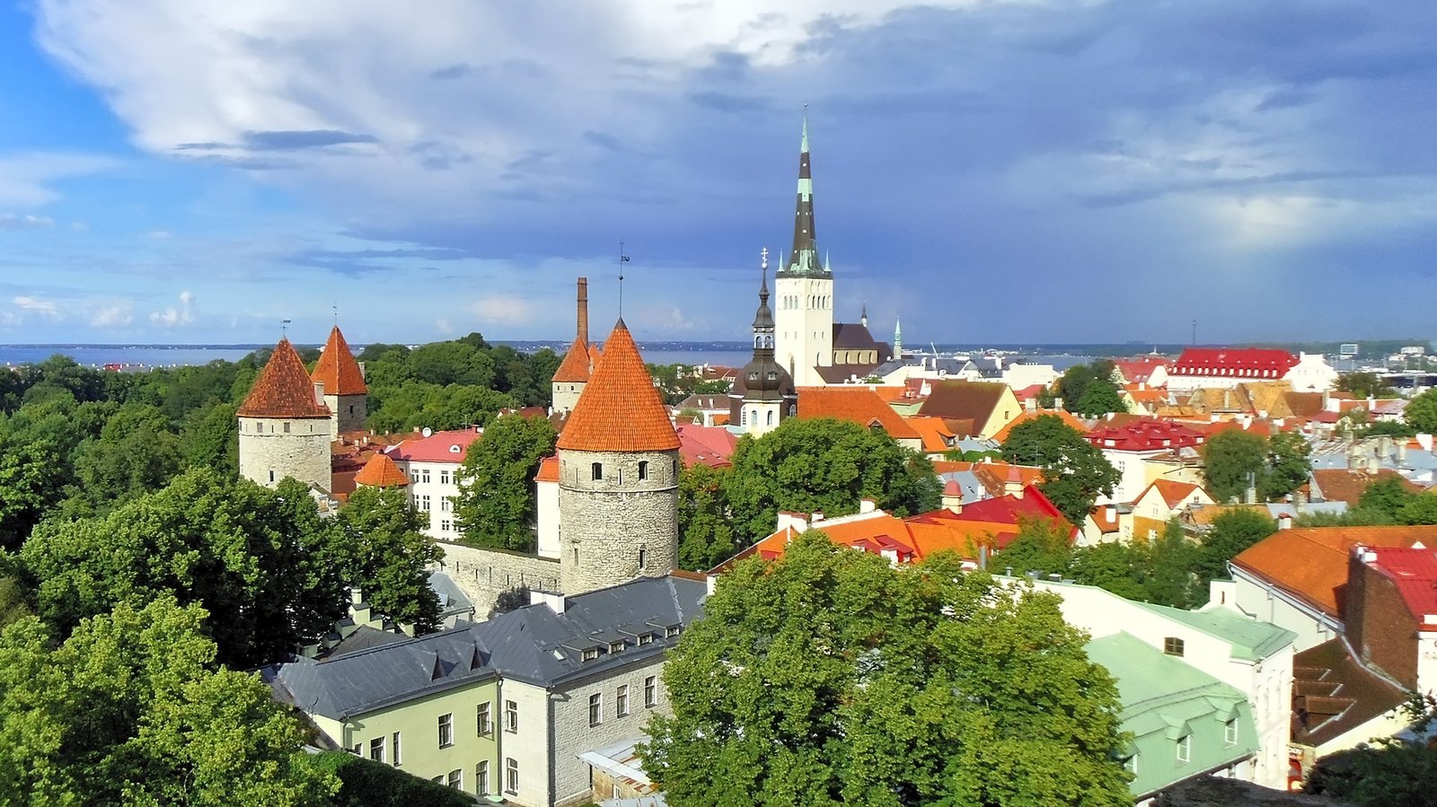 Questory Scavenger Hunt for Schools and Students in Tallinn, Estonia
